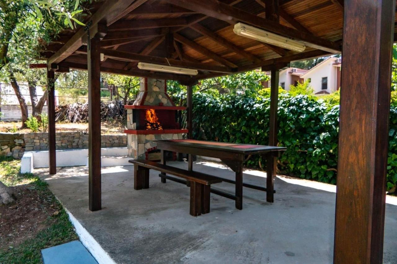 Small Paradise Nikiti  Exterior foto